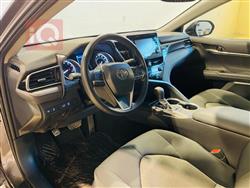 تۆیۆتا کامری